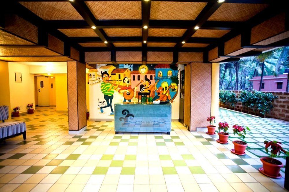 Treehouse Blue Hotel & Serviced Apartments Majorda Exterior photo